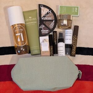 GIVEAWAY BEAUTY BUNDLE! Luxury Skincare, Make-up, Haircare, Bath and Body